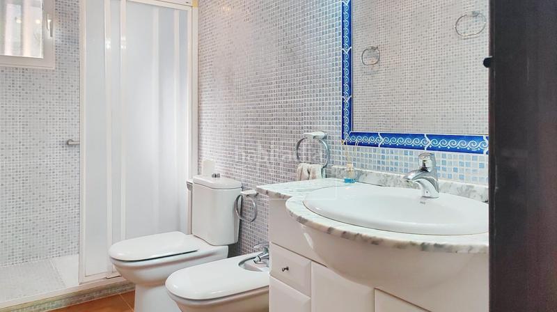 Foto f2089924-817a-4bef-999b-a4eb9f75c82b. Xalet amb aparcament piscina a Oliva playa Oliva