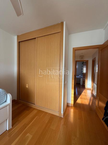 Foto a0896eff-aeea-4c7a-aa29-3ba0e36e729b. Towny house with heating parking pool in Atarfe