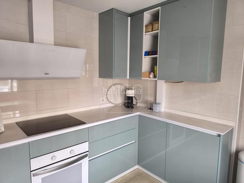 Foto e31a8082-6bcd-49df-8632-e8cdc5ee5863. Towny house with heating parking pool in Atarfe