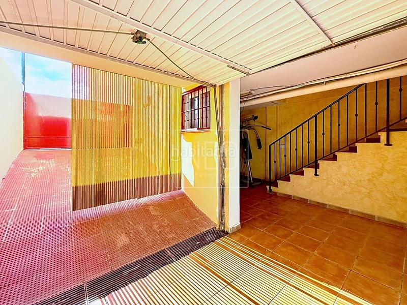 Foto 0995cd9d-d826-406c-8bf6-01bc689d1e75. Maison jumelée avec chauffage parking dans Peligros