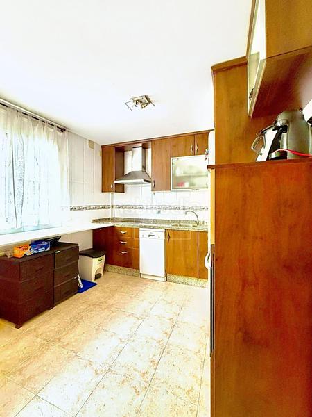 Foto 10b9c8a1-f8d5-4535-9a90-a85d818b4672. Maison jumelée avec chauffage parking dans Peligros