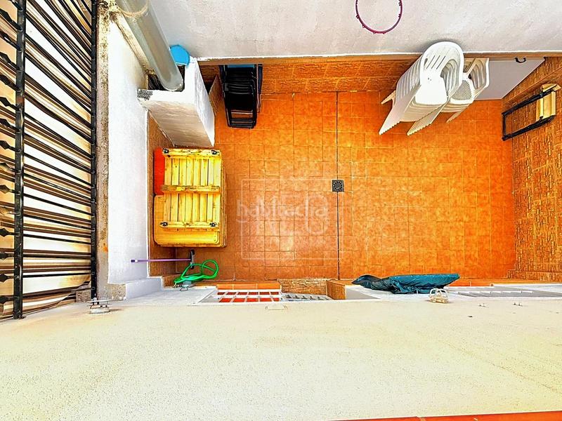 Foto 6f02c309-6e2a-428e-880b-6878c0c69b77. Maison jumelée avec chauffage parking dans Peligros