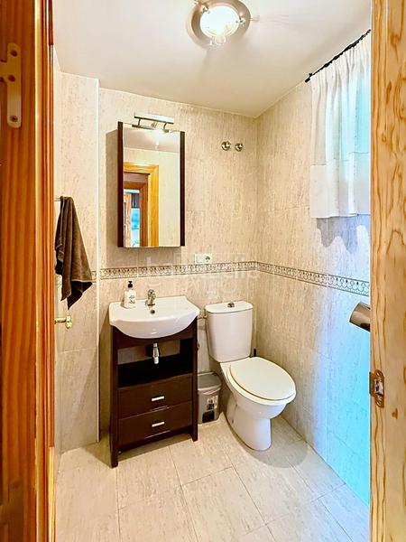 Foto eba294ad-8c47-4fac-9adc-7bacf63df580. Maison jumelée avec chauffage parking dans Peligros