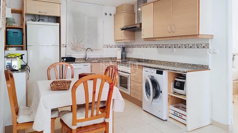 Foto 0bdac726-7883-4006-aede-52eb1173b5bd. Appartement avec parking piscine dans Piles