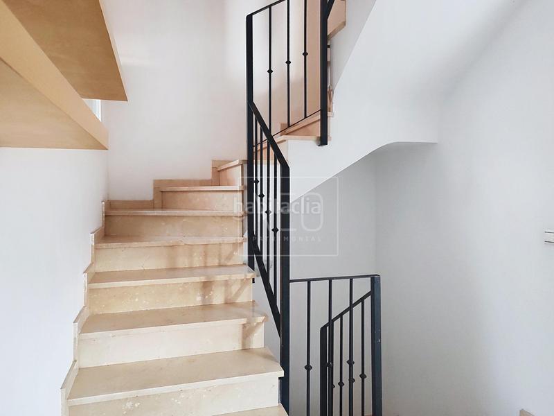 Foto 559c4fa8-939b-4442-b98f-b5990735a10e. Maison jumelée avec parking dans Palmera