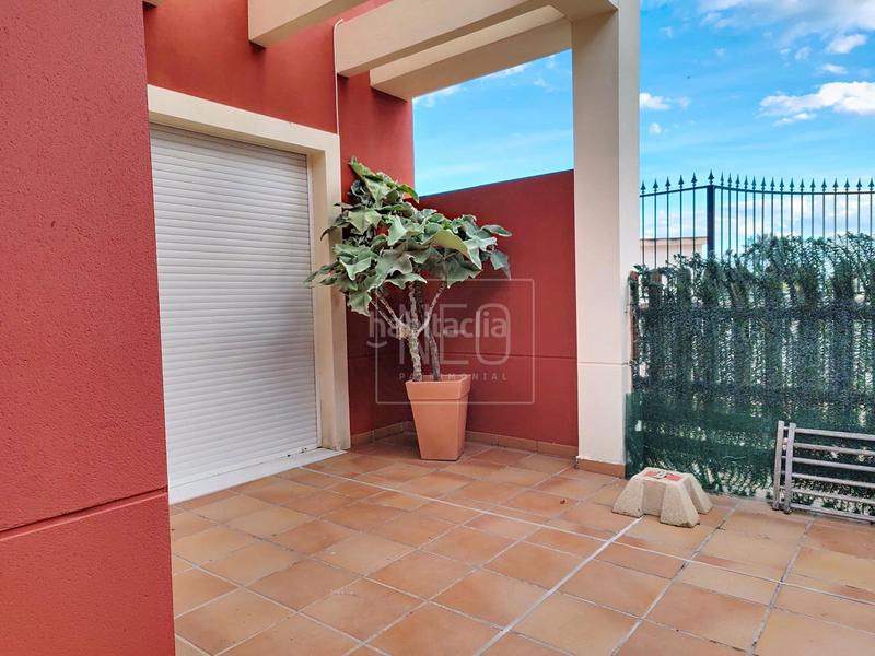 Foto c5d76a3c-e28b-41be-af75-92a20c2b81af. Maison jumelée avec parking dans Palmera