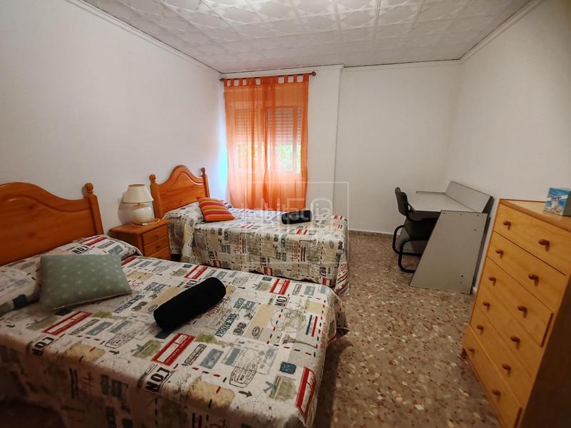 Foto 0c7a4c6a-2ec0-46c3-8ce2-719feaf74266. Casa pareada pareado en poligono, en Playa de Gandía Gandia