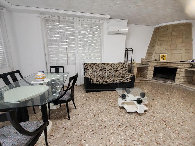 Foto 87594f0d-f8fd-4007-966f-369cb0a8242e. Casa pareada pareado en poligono, en Playa de Gandía Gandia