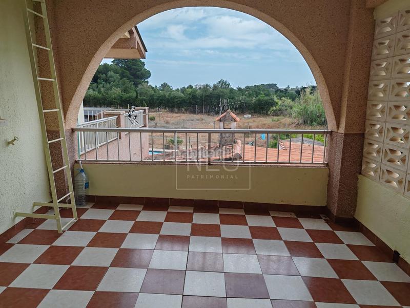 Foto a47cf766-6561-4d6f-a5ff-2a6bf45355cf. Casa pareada pareado en poligono, en Playa de Gandía Gandia