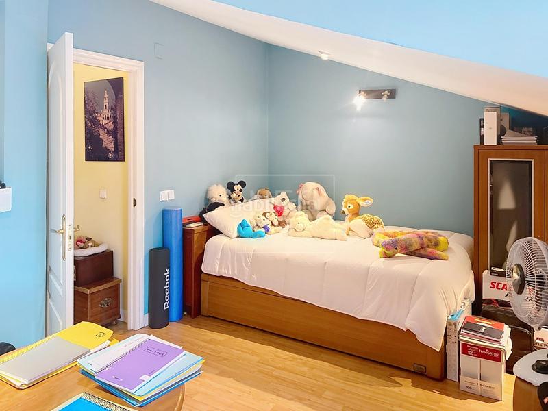 Foto 40ff5482-3093-466d-b8a5-9d725407b243. Reihenhaus mit heizung parking in Salvador Madrid