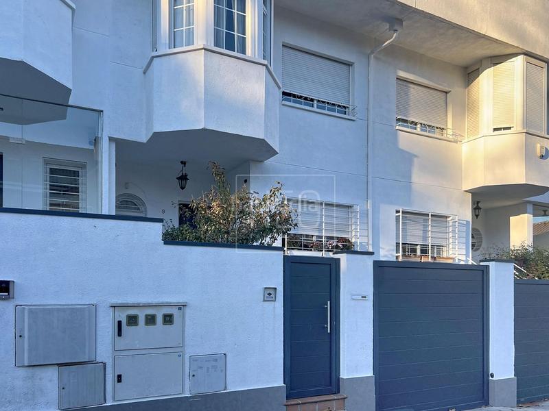 Foto 4d5bb00e-84b6-48bc-9405-5960760ad779. Reihenhaus mit heizung parking in Salvador Madrid