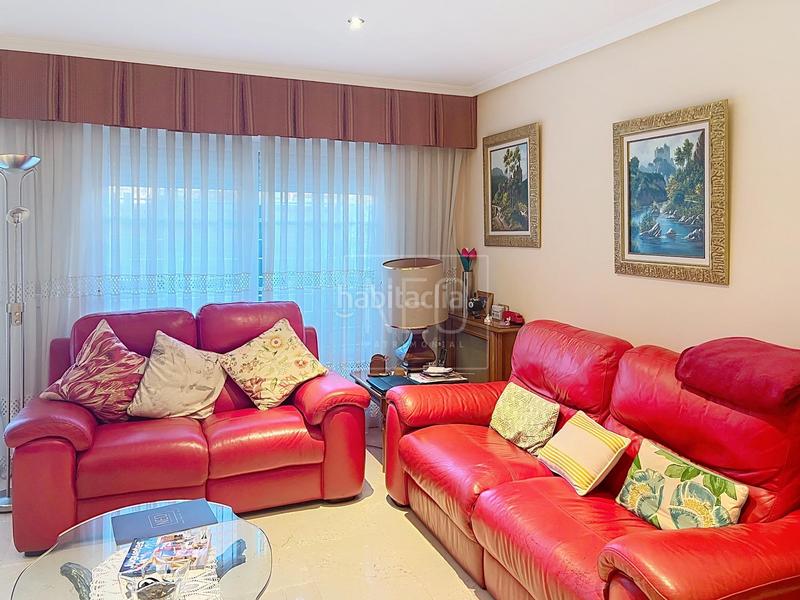 Foto f33fbe60-b855-474a-a957-65cf7e793242. Reihenhaus mit heizung parking in Salvador Madrid