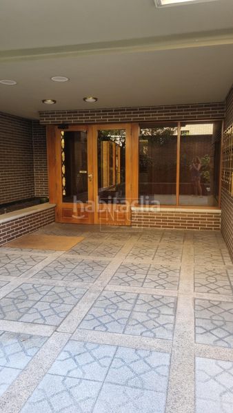 Foto 40bf411f-6dcd-4e26-87fb-ed9ebbd7fb19. Duplex con riscaldamento parcheggio piscina in Concepción Madrid