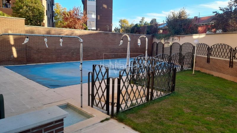 Foto 9a03ccc0-5d23-495e-8b7e-1224fa8a9d41. Duplex con riscaldamento parcheggio piscina in Concepción Madrid