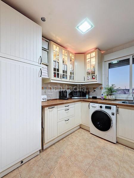 Foto a68c5c6f-ebb6-4bd7-837d-c9d150d18e96. Attique avec parking piscine dans Aljomahima - Ermita Gabias (Las)