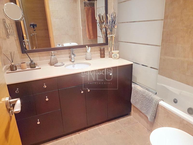 Foto a2343674-5bf0-4a89-81ff-25936b2064dd. Etagenwohnung mit heizung parking in La Paz Madrid