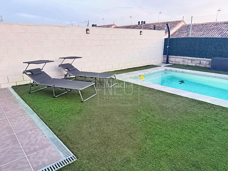 Foto 4cb2e29d-da3a-4061-832a-c5f15c55316c. Casa adossada amb calefacció aparcament piscina a Carranque