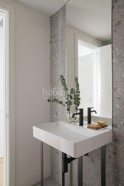 Foto 6d59389b-8c39-4010-8ef3-896e3a1feb94. Pis amb piscina a Arapiles Madrid