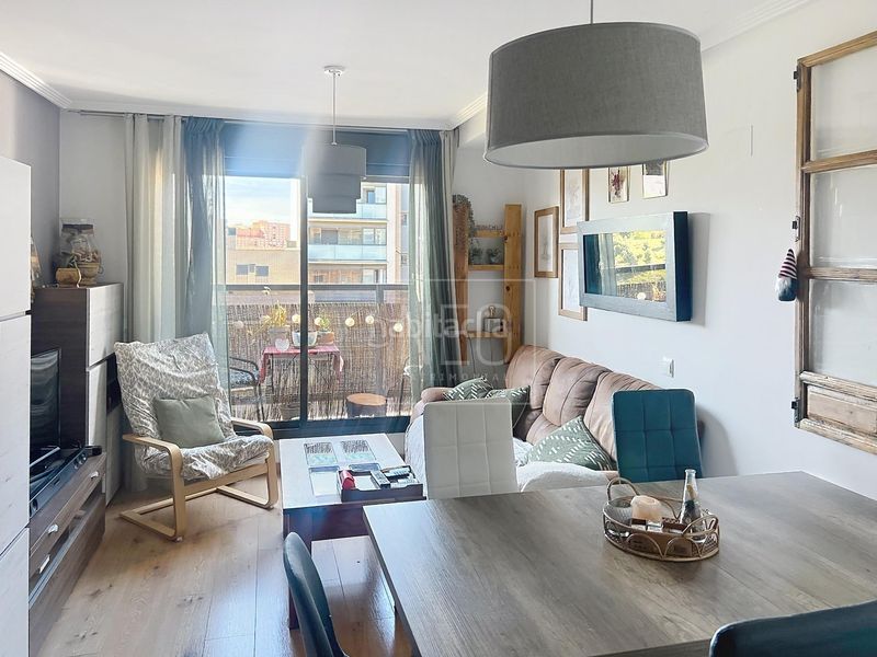 Foto 22488883-eaff-4374-aa02-e210485193e5. Pis amb piscina a Palomeras Sureste Madrid