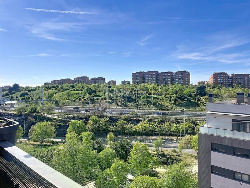 Foto 3fafefc4-ff5f-4657-b902-881681084597. Pis amb piscina a Palomeras Sureste Madrid