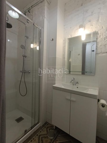 Foto f284e03b-8ccf-42a2-a1b4-c42825c7924b. Pis amb calefacció a Valdeacederas Madrid