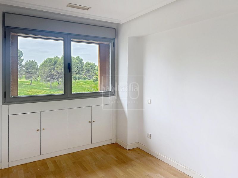 Foto 3ac66a15-30b3-4f26-a31f-7315ba6c5981. Pis amb aparcament piscina a Corralejos-Campo de las Naciones Madrid