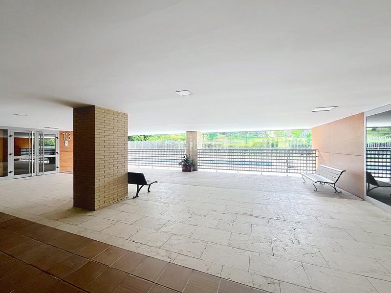 Foto b69c555b-78aa-477a-b1df-0c5d2312b709. Pis amb aparcament piscina a Corralejos-Campo de las Naciones Madrid