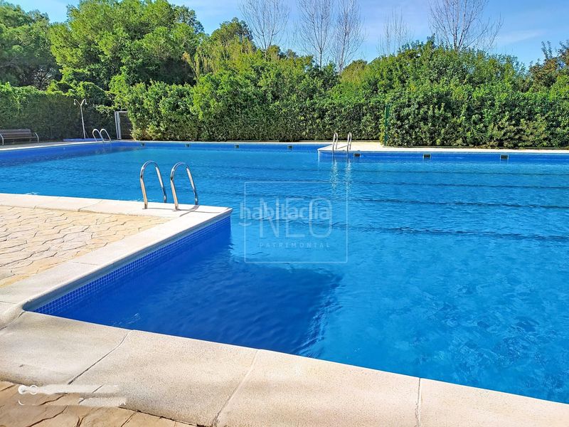 Foto f2eee18c-01ea-4a6f-b9bf-30aadde7e451. Pis amb calefacció piscina a El Saler Valencia