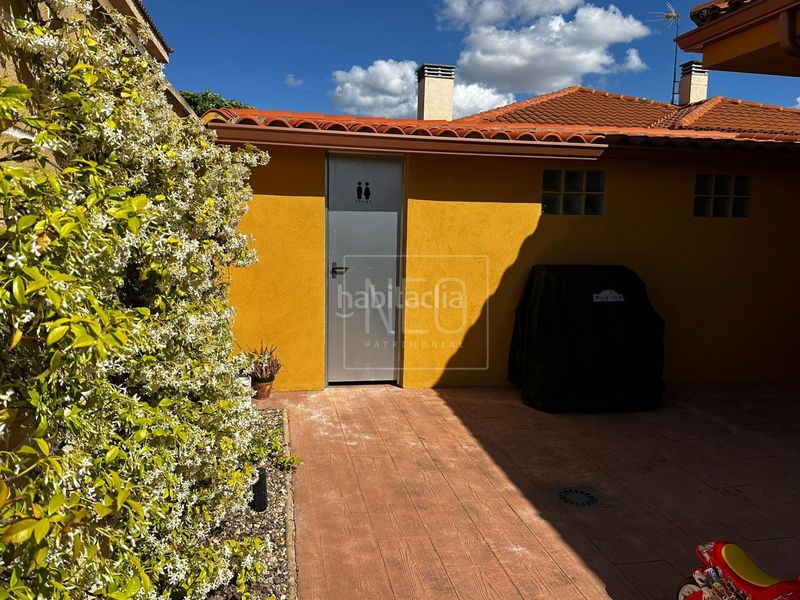 Foto f0e78712-ec9c-4acb-aaf7-58d2626f6cb1. Xalet amb aparcament piscina a Carranque