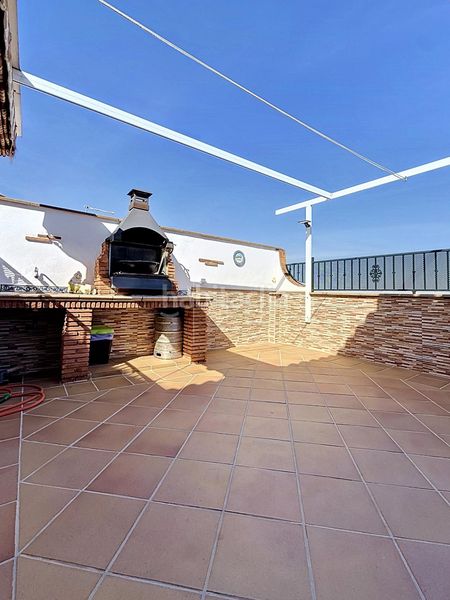 Foto 54075d64-107d-4693-9bb9-0b9a5e3f5944. Casa adossada amb calefacció aparcament a Cájar