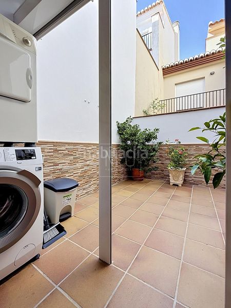 Foto 739d3fd2-dfbf-4ece-92d0-c95f6da103c0. Casa adossada amb calefacció aparcament a Cájar