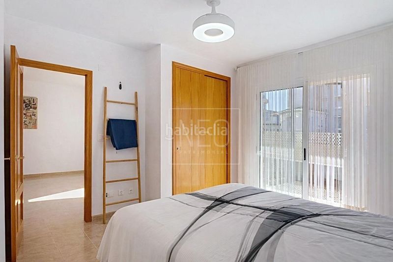 Foto fcf356d2-973d-4229-bd4d-f8e67366742e. Pis amb calefacció aparcament piscina a Piles
