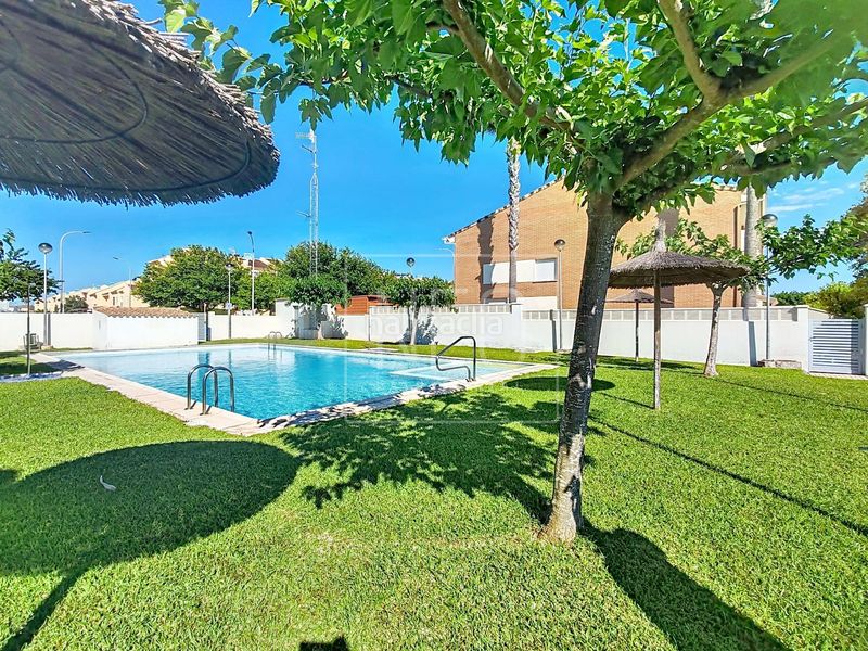 Foto 2d6d5bd4-4413-4279-b363-9e176097dda7. Casa adossada amb calefacció aparcament piscina a Verger (el)