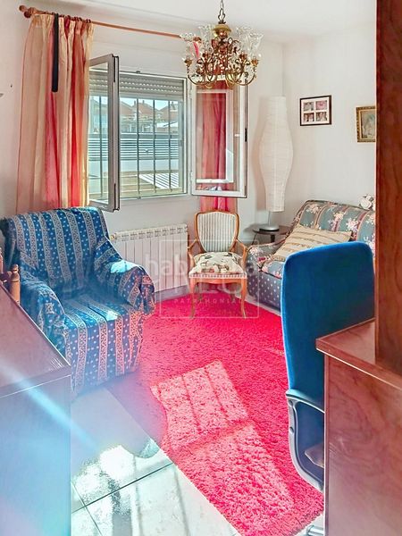 Foto 40daccbd-bc9b-4704-919d-dc29647cd544. Chalet mit heizung parking pool in Moraleja de Enmedio
