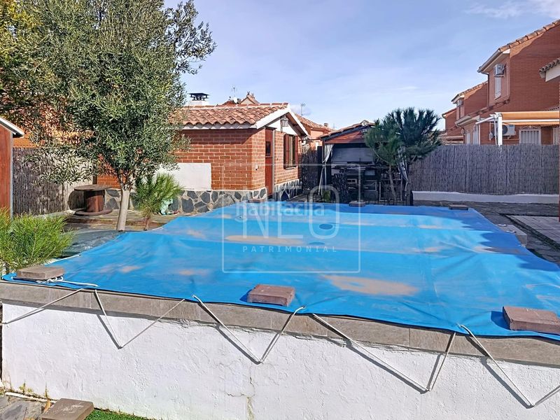 Foto 6e431b79-ec58-472f-bb5a-5a4712e99225. Chalet mit heizung parking pool in Moraleja de Enmedio