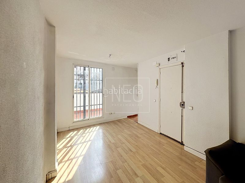 Foto 43f25ca8-f847-4aa8-badf-7f5c33c360f6. Pis amb calefacció aparcament a Embajadores-Lavapiés Madrid