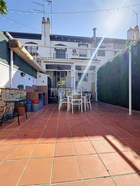 Foto 9ffc248c-fe75-4b1b-8102-87b27908e98c. Casa adossada amb calefacció aparcament a Ogíjares