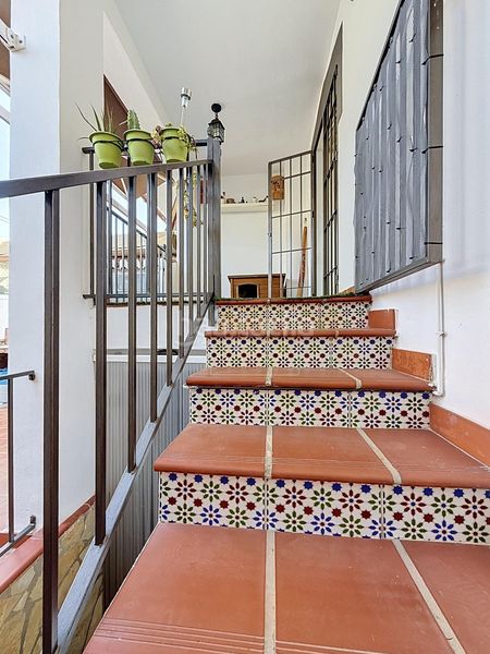 Foto fa5a0ef6-a96f-4aa5-a1e6-e87ba1e41fa8. Casa adossada amb calefacció aparcament a Ogíjares