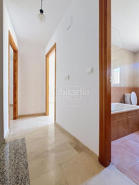 Foto b19bae91-48dd-48cb-b4e8-edbfbfcb726e. Duplex con riscaldamento parcheggio in Barrio de la Vega Monachil