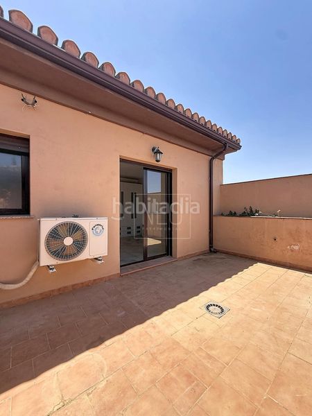 Foto bd95a15b-d3a7-4c78-ac41-c0de2289105d. Duplex con riscaldamento parcheggio in Barrio de la Vega Monachil