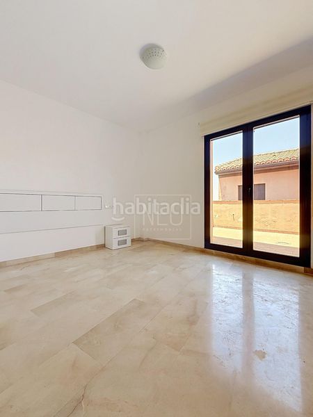 Foto f42f8a2b-bbee-429c-99a9-53c9572bdaaf. Duplex con riscaldamento parcheggio in Barrio de la Vega Monachil