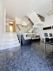 Semi detached house  Avicena (hi). Piso en abderraman, las gabias