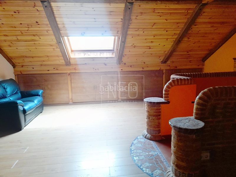 Foto ee9a9603-1019-489f-a03a-701d27201ca2. Casa adossada amb calefacció aparcament piscina a Getafe