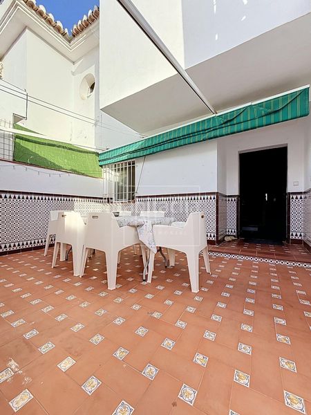 Foto 361b7f3a-d43c-4ba6-afae-d082875e1a37. Casa pareada unifamiliar pareado en la zubia, granada. en Zubia (La)