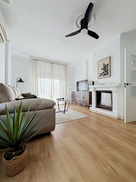 Foto 4496810c-6526-4b61-aa0a-ec5c2e44eb7a. Casa pareada unifamiliar pareado en la zubia, granada. en Zubia (La)