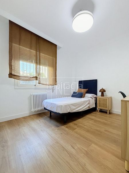 Foto b056c1f7-a4e0-41bd-8c15-c82ceaac6721. Casa pareada unifamiliar pareado en la zubia, granada. en Zubia (La)