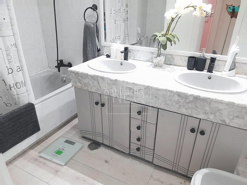 Foto 0c21df57-15f8-4084-a12a-2c17a96ff404. Flat with heating parking pool in Villaverde Alto Madrid