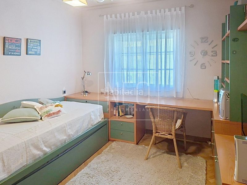 Foto 171ede1b-5068-4a5d-8e91-503ef84b2ce9. Casa adosada unifamiliar adosado en esquina, . en San Fernando de Henares