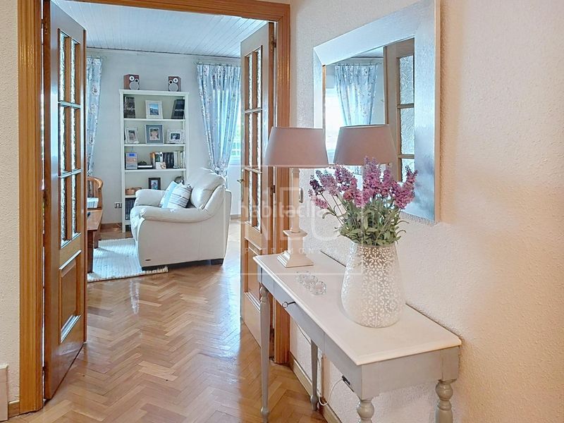 Foto 97939109-4e30-4d83-bdd3-641896267b9c. Casa adosada unifamiliar adosado en esquina, . en San Fernando de Henares
