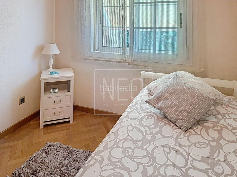 Foto c6f3ef8e-3800-431c-a3c4-686d45186ec2. Casa adosada unifamiliar adosado en esquina, . en San Fernando de Henares